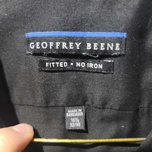 Black large fitted dress shirt - Picture 2 of 2